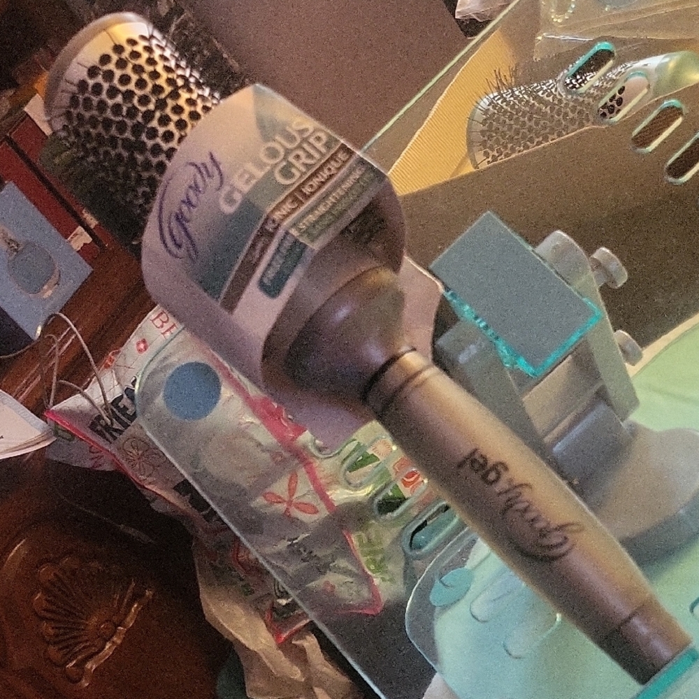 Goody Gelous Grip Hair Brush
